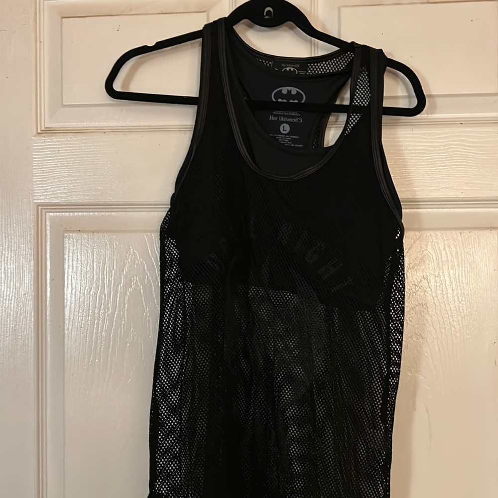Her Universe NWOT Batman athletic top